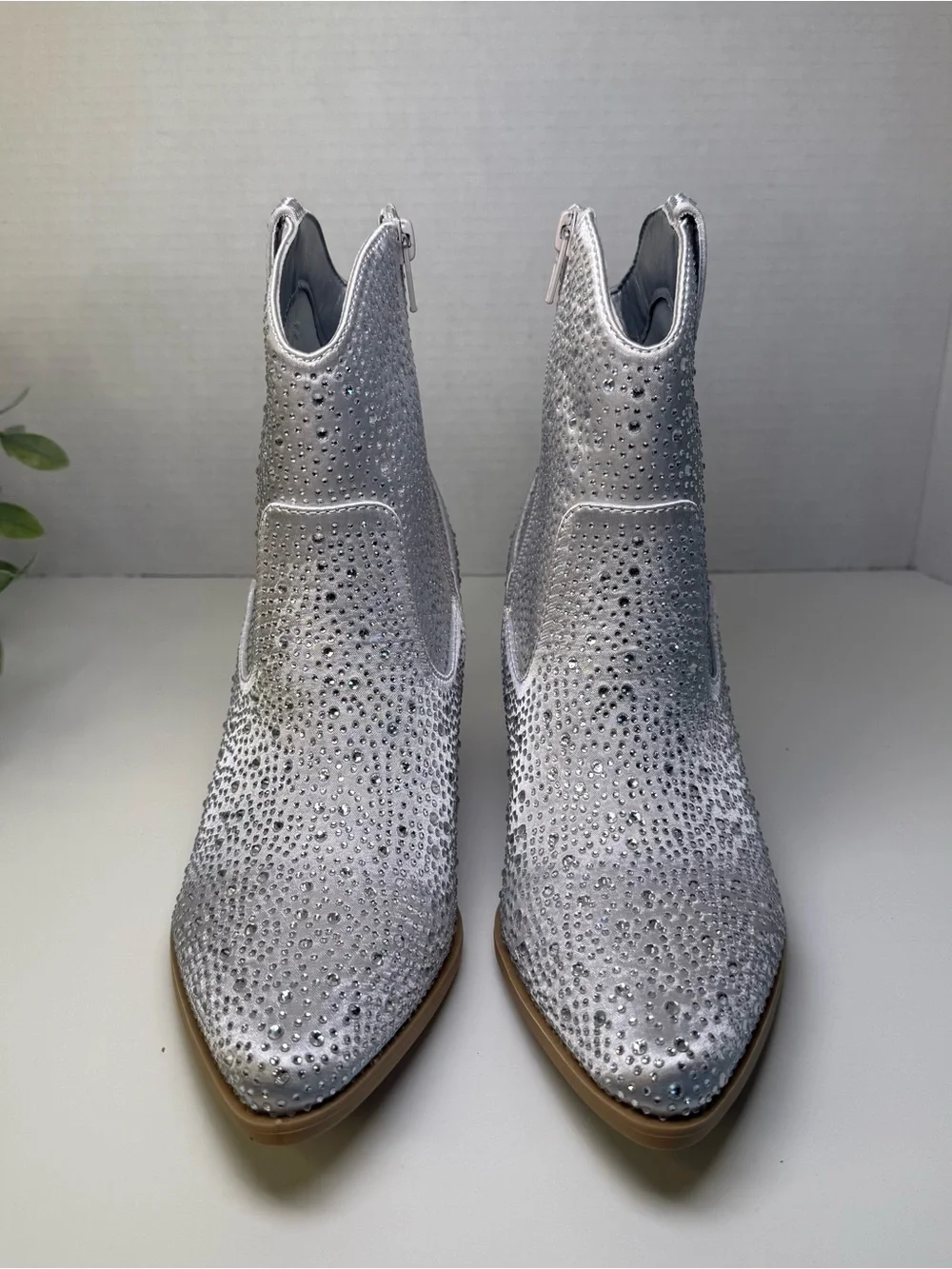 Qupid Silver Sparkle Leslie Rhinestone Western Boots Womens Size 7 Festival Boho